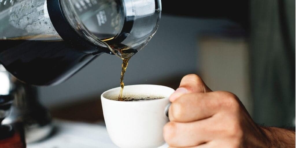 Atenção: Se você toma café todos os dias, PRECISA saber dessas consequências graves que ele pode causar