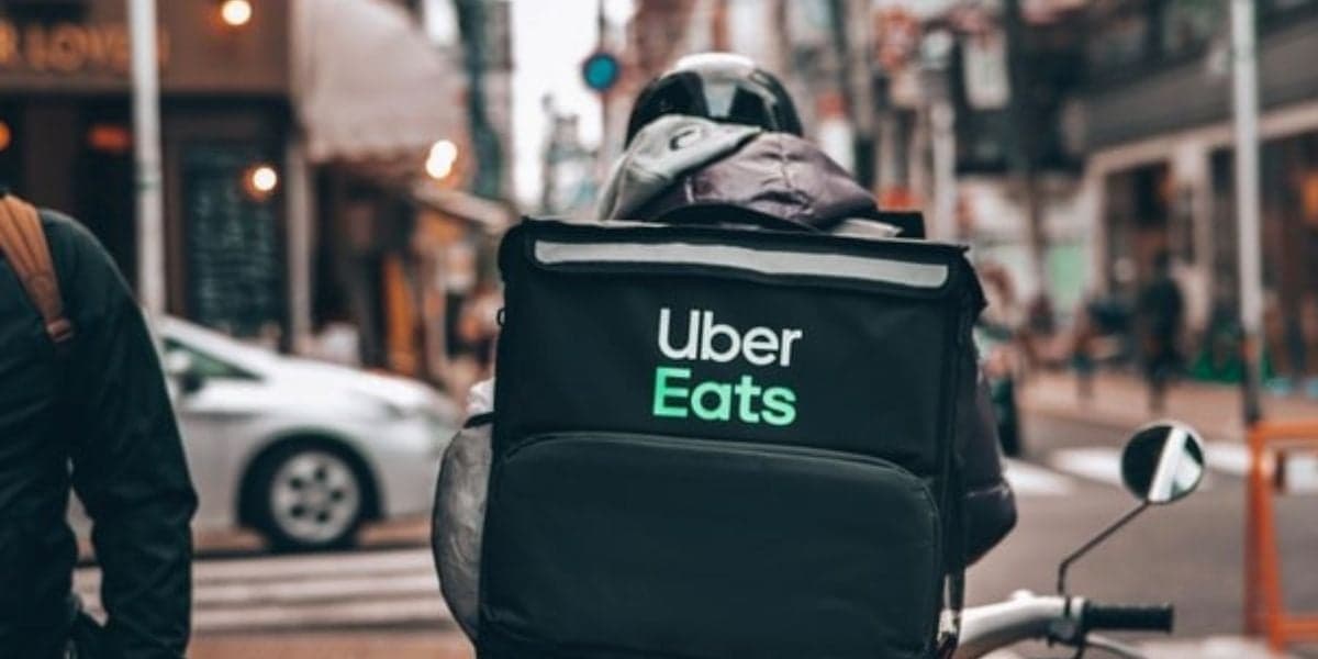Entregador do Uber Eats (Foto: Reprodução / Internet)