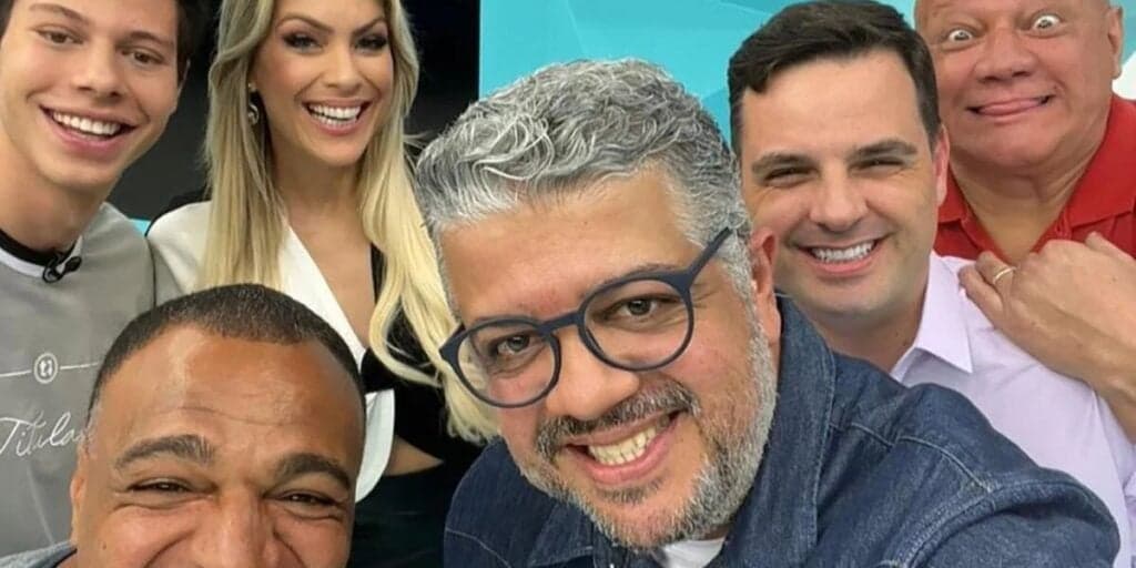 O substituto oficial de Denílson no Jogo Aberto já fixado pela Band é alguém que já brilha no canal há anos