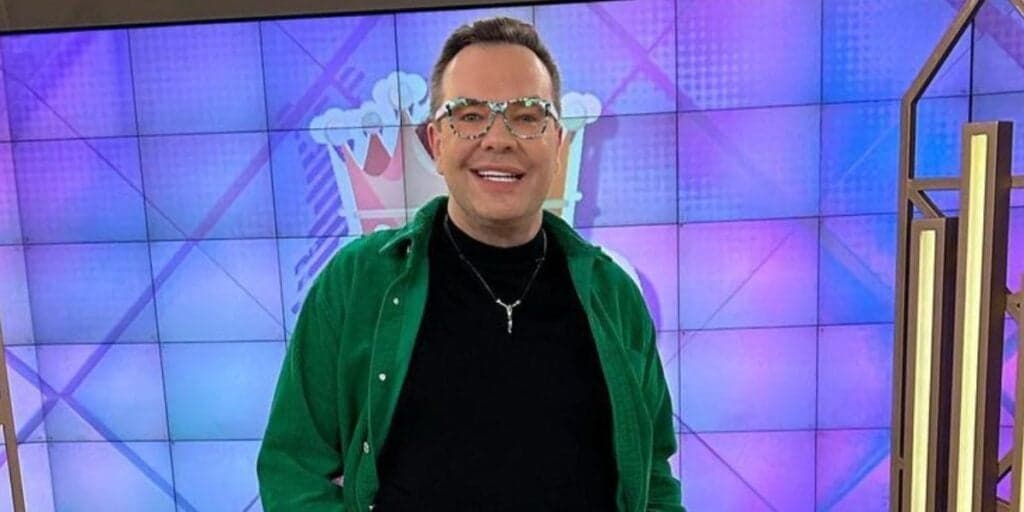 Felipeh Campos, ex Sonia Abrão, vai parar no Fofocalizando, do SBT, e choca público: "Não acredito"
