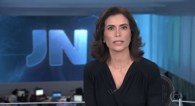 http://tvfoco.uai.com.br/wp-content/uploads/2015/05/Daniela-Mercury.jpg
