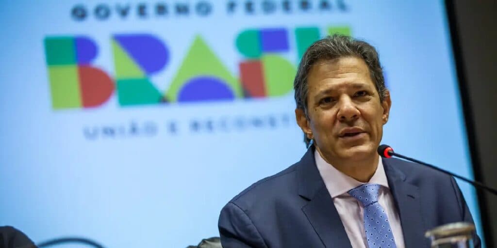 Decisão que Haddad ACABA de tomar afetará o que você mais ama e brasileiros precisam saber