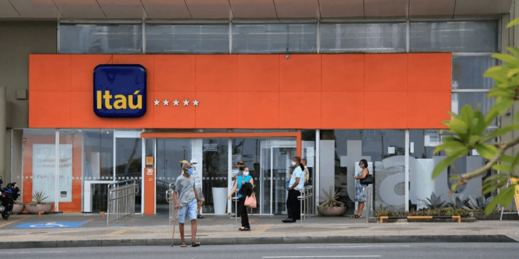 Itaú acaba de fazer anúncio extremamente VALIOSO e clientes precisam ficar sabendo disso agora