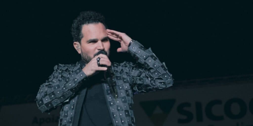 Luciano Camargo pega público de surpresa e faz anúncio com grande amor aos 50 anos: "Simples assim"