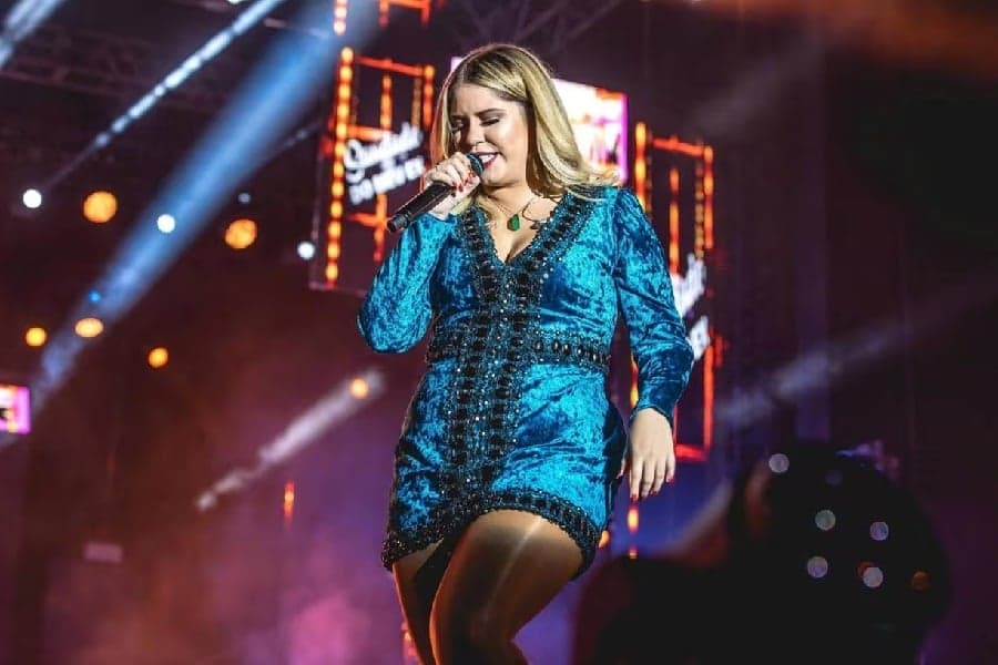 http://tvfoco.uai.com.br/wp-content/uploads/2015/05/Daniela-Mercury.jpg