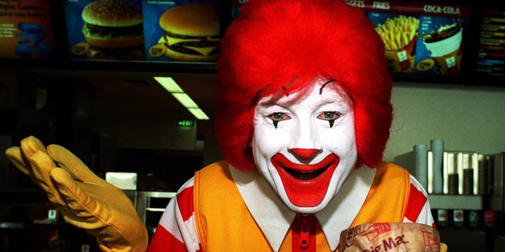 Chocante: Segredos bizarros do McDonald's que os funcionários nunca vão querer revelar