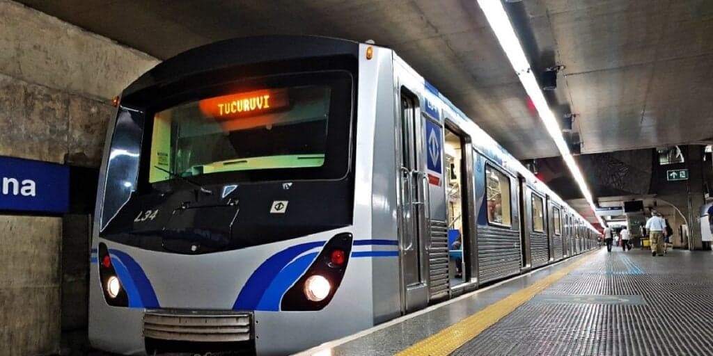 Estação mais famosa do metrô de São Paulo, que você com certeza já foi, acaba de mudar de nome e choca