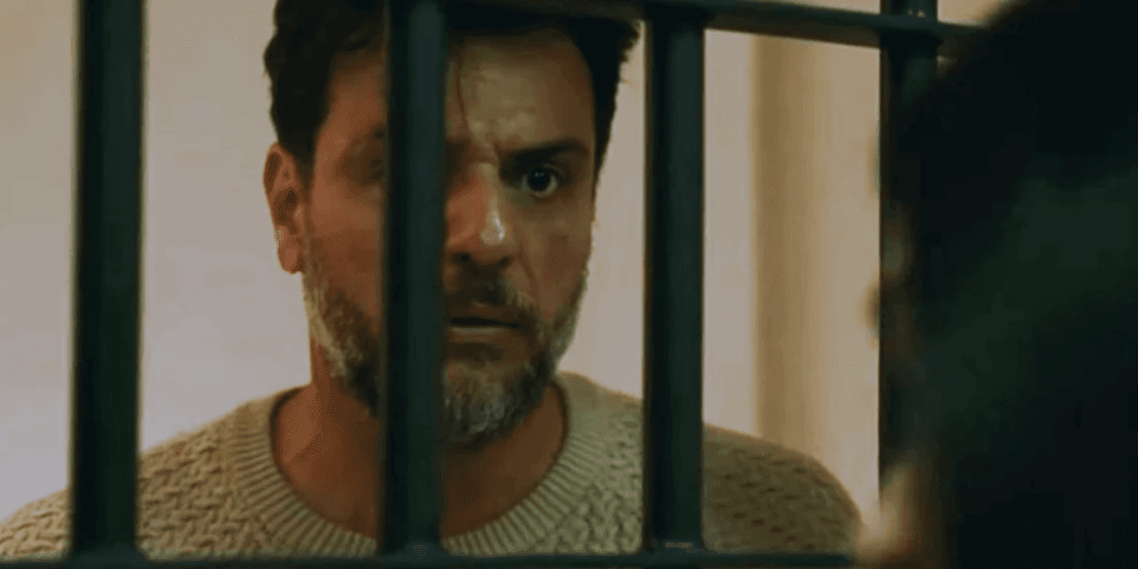Final de Travessia: Humilhado e abandonado, Moretti mofa na cadeia e vive pesadelo