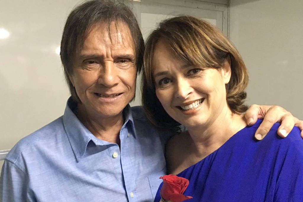 http://tvfoco.uai.com.br/wp-content/uploads/2015/05/Daniela-Mercury.jpg