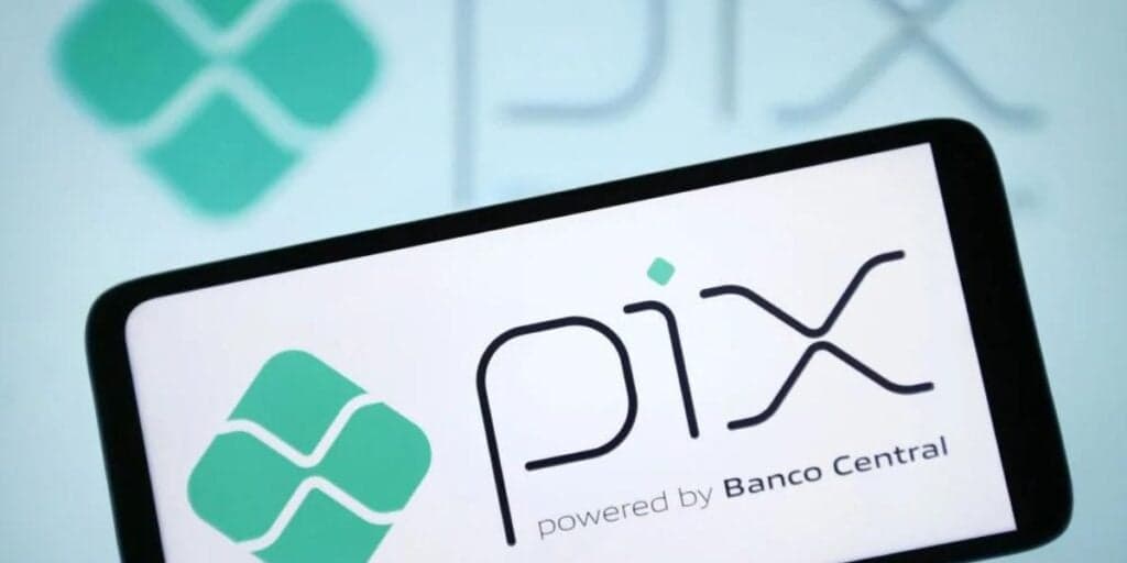 Bancos autorizam PIX até para quem não tem dinheiro na conta e você precisa saber como aproveitar