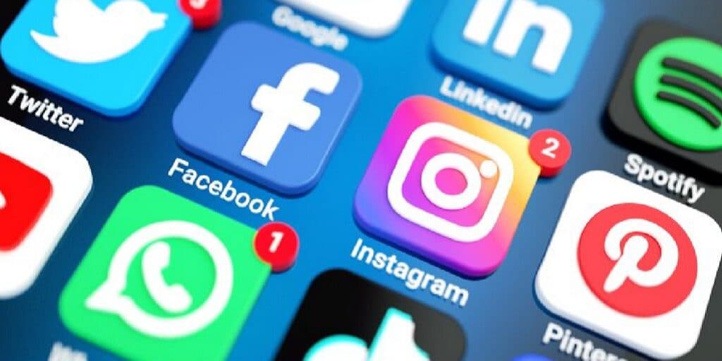 Governo de país anuncia que rede social amada será proibida em todos os celulares a qualquer momento