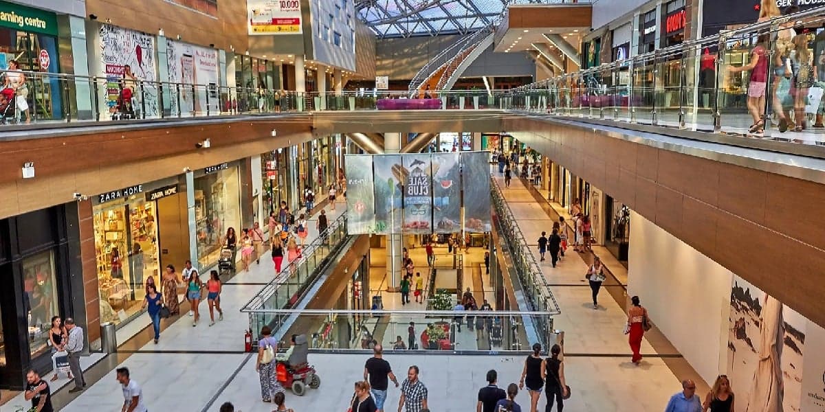 Lojas de um Shopping em São Paulo (Foto: Reprodução/ Internet) Lojas de um Shopping em São Paulo (Foto: Reprodução/ Internet)
