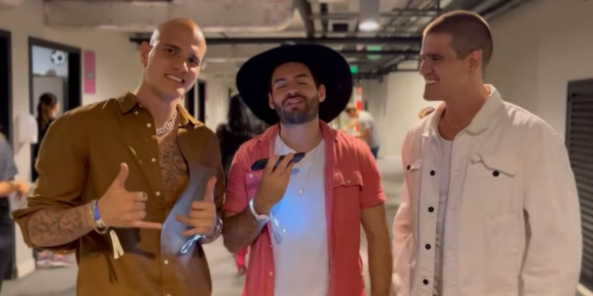 Breno e Caio César no Conceito Sertanejo (Foto: Reprodução/YouTube)