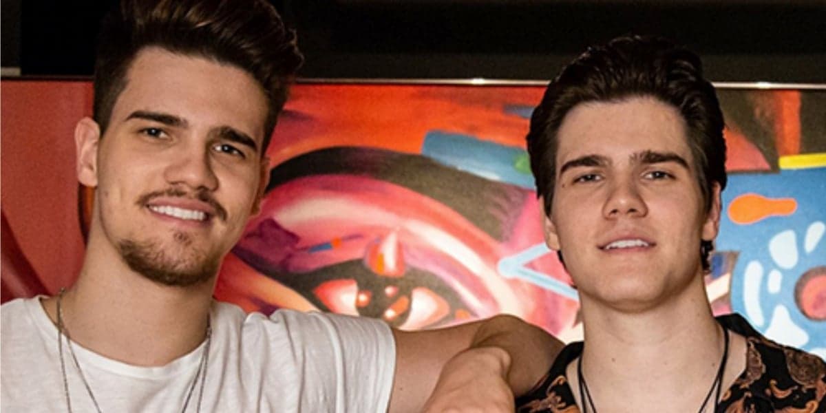 Breno e Caio César são irmãos gêmeos (Foto: Reprodução/Instagram)