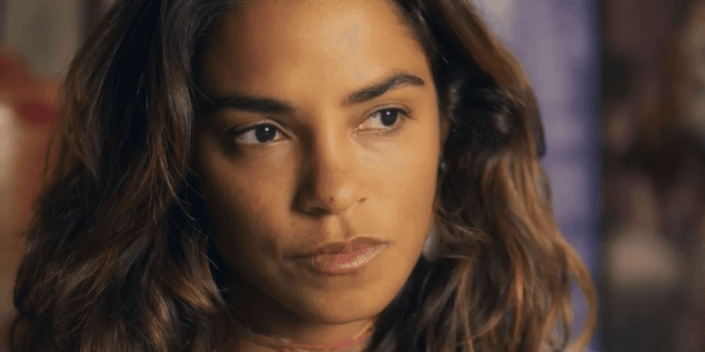 Travessia: Com ódio, Brisa esquece passado com Ari e coloca ex atrás das grades: "Provocar a prisão dele"