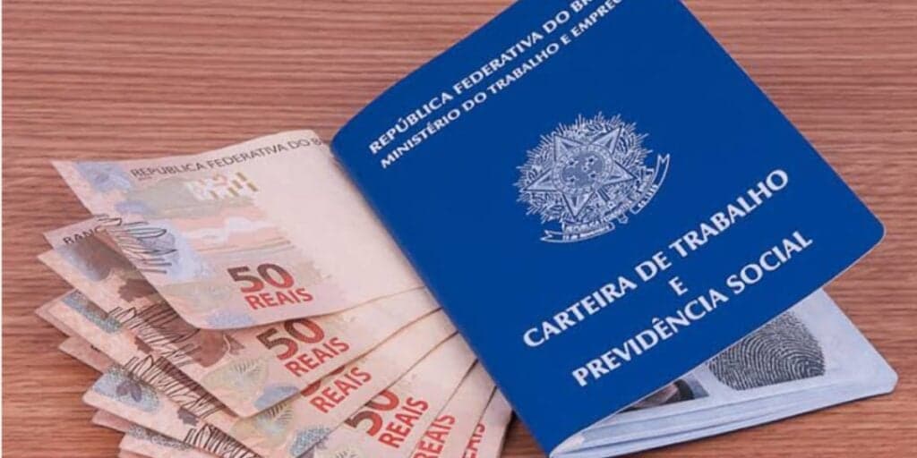 13º salário tem antecipação de pagamento e você precisa ver agora o calendário e quando receber