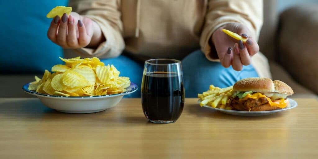 Atenção: Sua vida pode esta em perigo, se você continuar comendo esses 5 alimentos que dão câncer