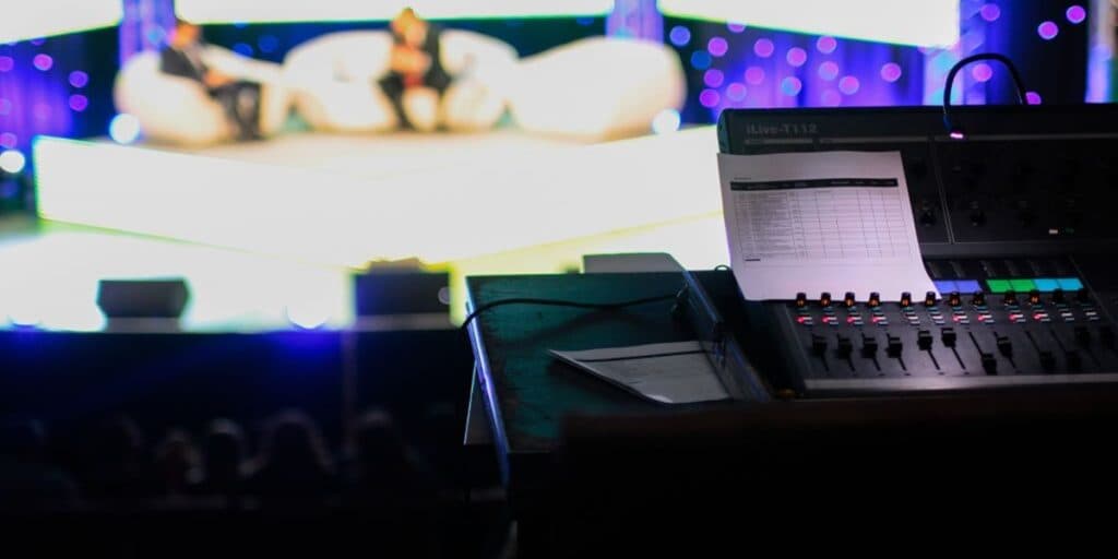 Falência: mar de dívidas acabou com emissora de TV amada no Brasil e deu lugar à outra que está no ar