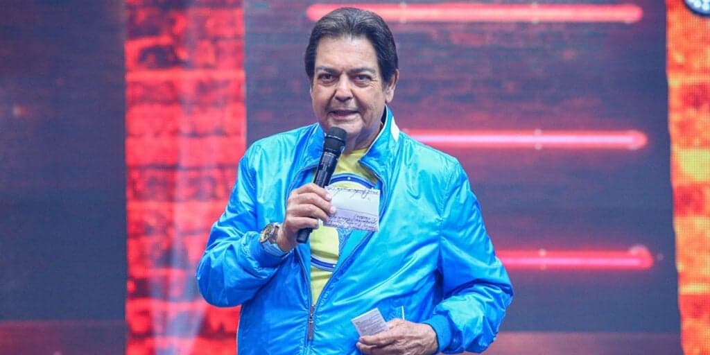 Exclusivo: Após negar briga com Paula Fernandes, Faustão teria banido outra cantora de peso em seu programa