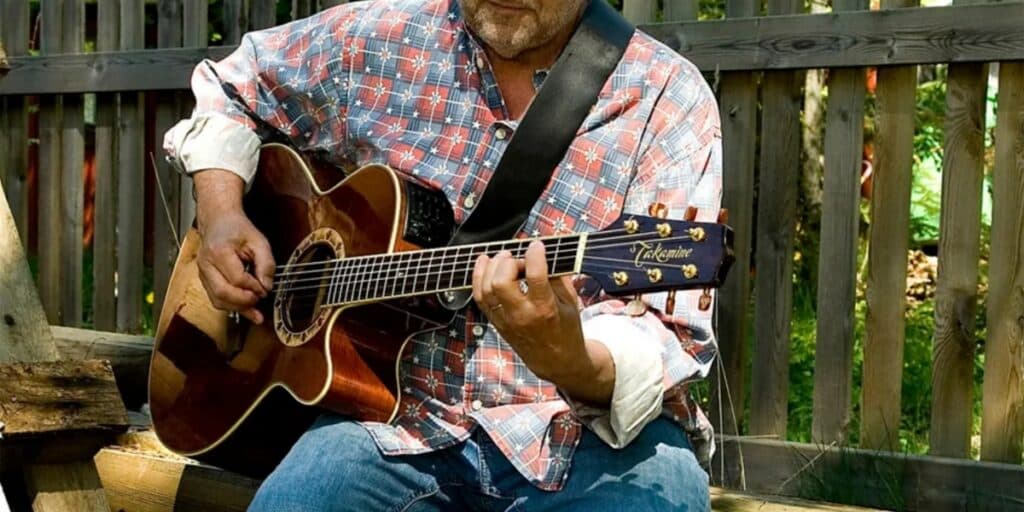 Luto: Integrante de banda amada no mundo tem morte confirmada aos 70 anos com câncer