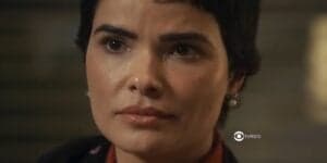 Leonor (Vanessa Giácomo) em Travessia (Foto: Reprodução / Globo) Leonor (Vanessa Giácomo) em Travessia (Foto: Reprodução / Globo)