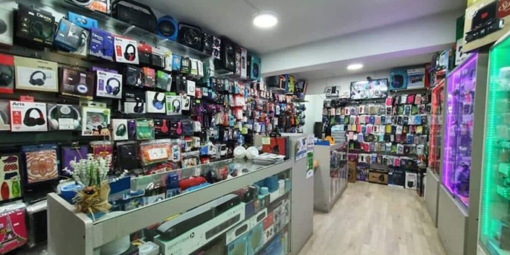ACABOU: 12 lojas de equipamentos eletrônicos, adoradas, são obrigadas a fecharem as portas
