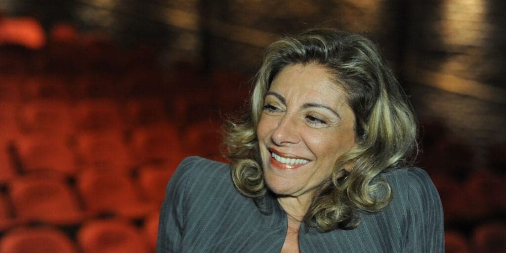 http://tvfoco.uai.com.br/wp-content/uploads/2015/05/Daniela-Mercury.jpg