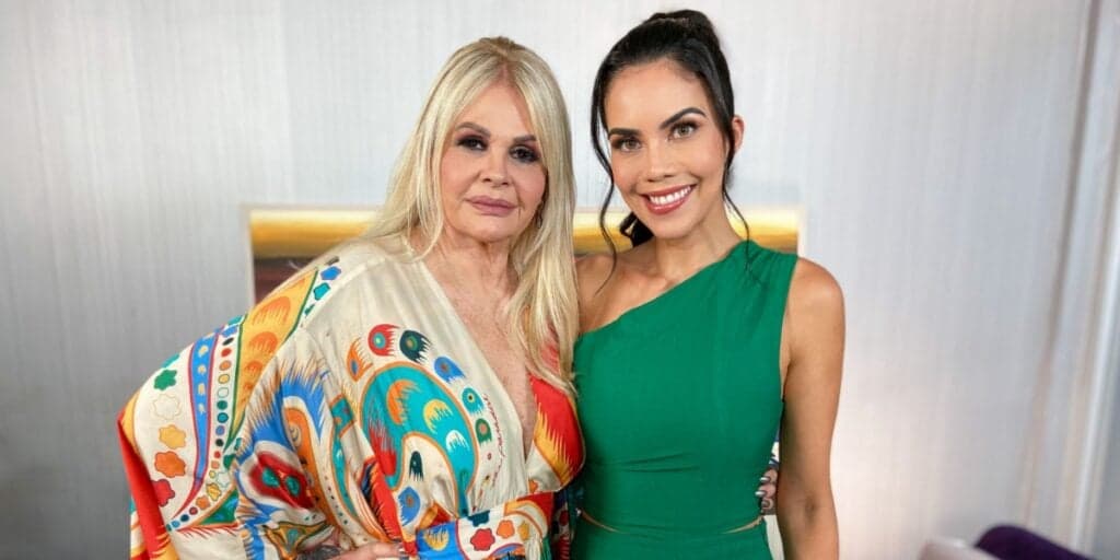Após recusar o “teste do sofá”, Monique Evans relembra retaliação: “Me cortaram da emissora”