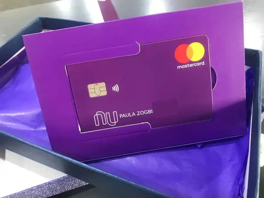 O Nubank jamais oferece cartão sem prévia aprovação (Foto Reprodução/Internet)