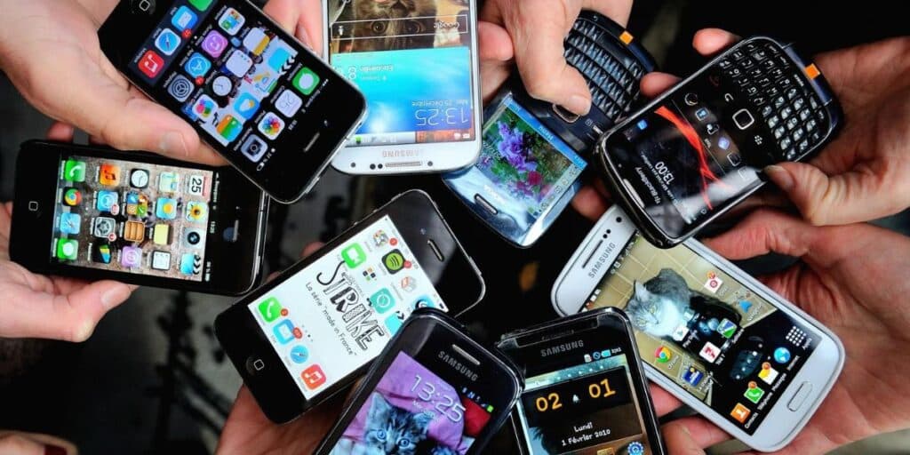 Prejuízo e crise: o fim de um dos celulares mais amados do Brasil que não resistiu à concorrência com a Samsung