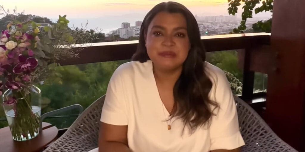 Preta Gil, em luta contra o câncer, dá notícia ao público e diz que médicos decidiram parar com quimioterapia