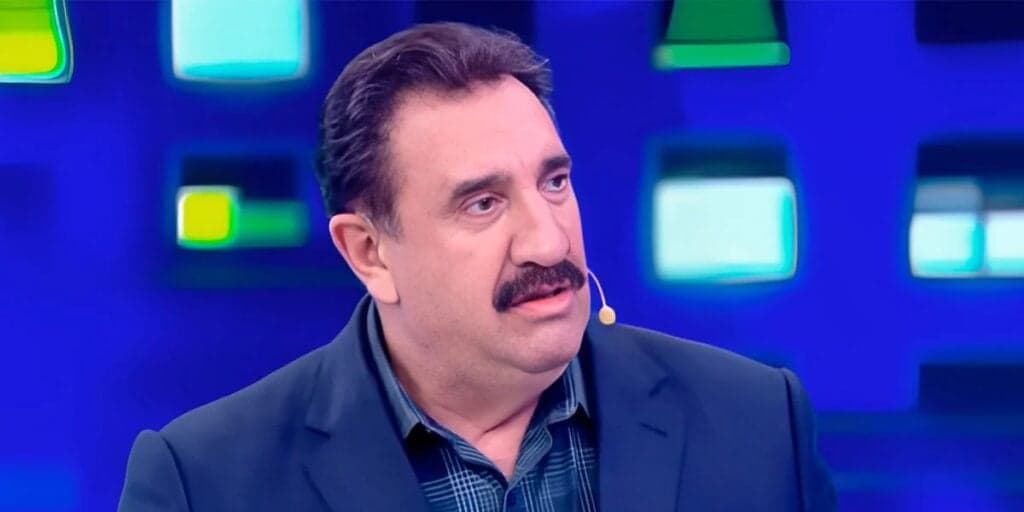 A virada de Ratinho ao ver contrato ser rasgado em emissora e ir direto assinar com a concorrência