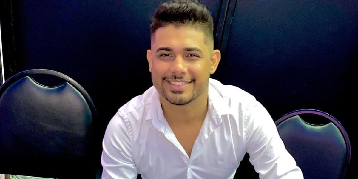 O cantor Ricardo, dupla de Rômulo