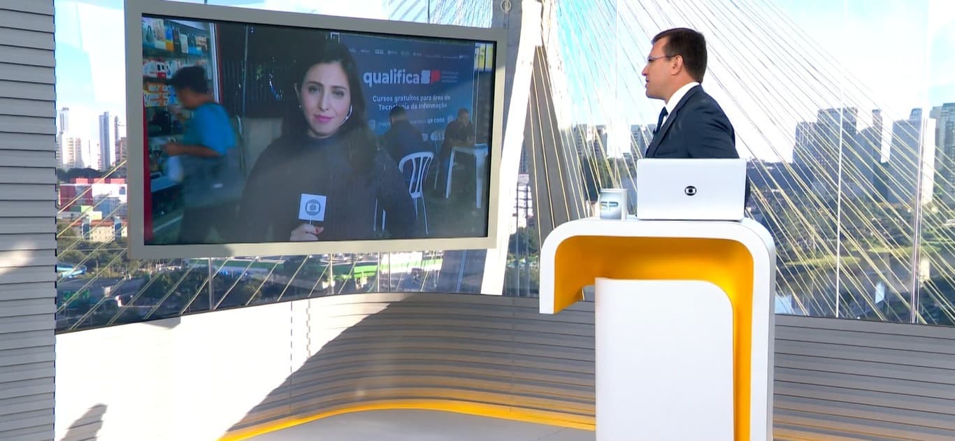 Rodrigo Bocardi em link ao vivo com Cinthia Toledo (Reprodução: BDSP/Globo)