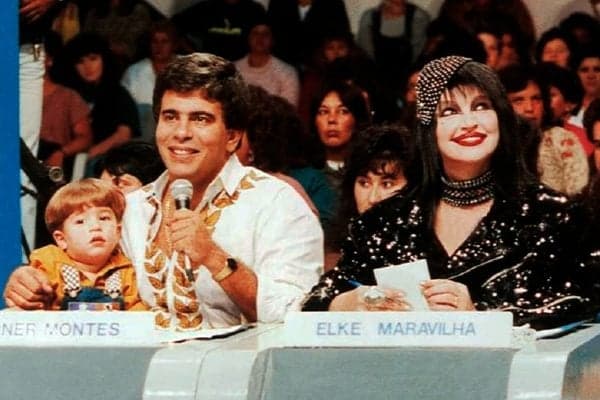 http://tvfoco.uai.com.br/wp-content/uploads/2015/05/Daniela-Mercury.jpg