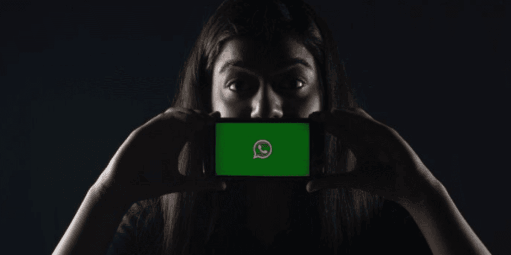 Devo temer? Por que muita gente está usando códigos nas mensagens do WhatsApp