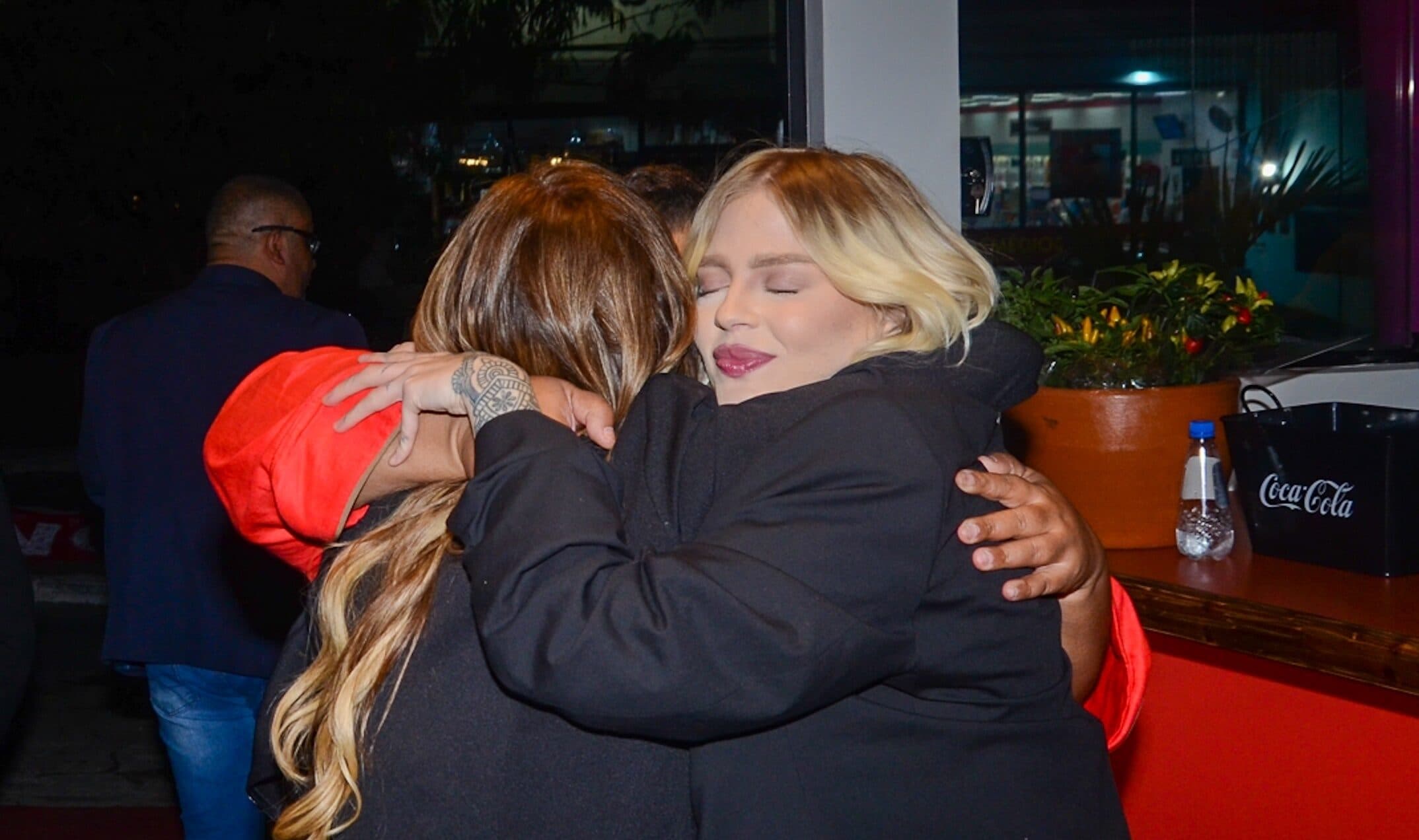http://tvfoco.uai.com.br/wp-content/uploads/2015/05/Daniela-Mercury.jpg