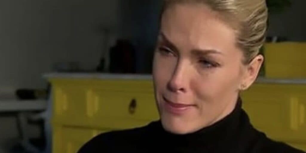 O choro de Ana Hickmann ao perder o chão com notícia ao vivo no Hoje Em Dia: "Não dá pra acreditar"