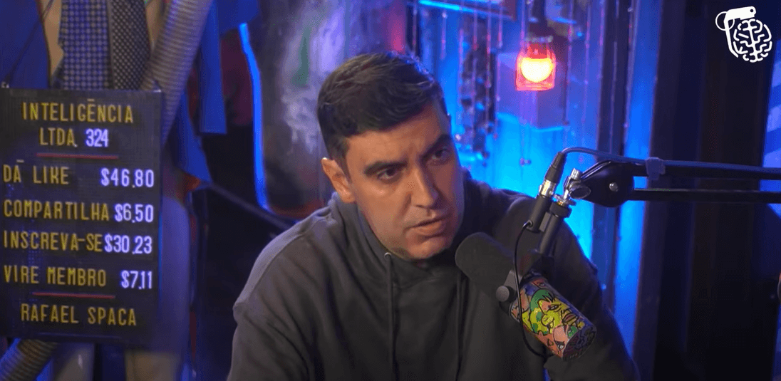 Rafael Spaca,no podcast Inteligência LTDA (Foto Reprodução/Youtube)