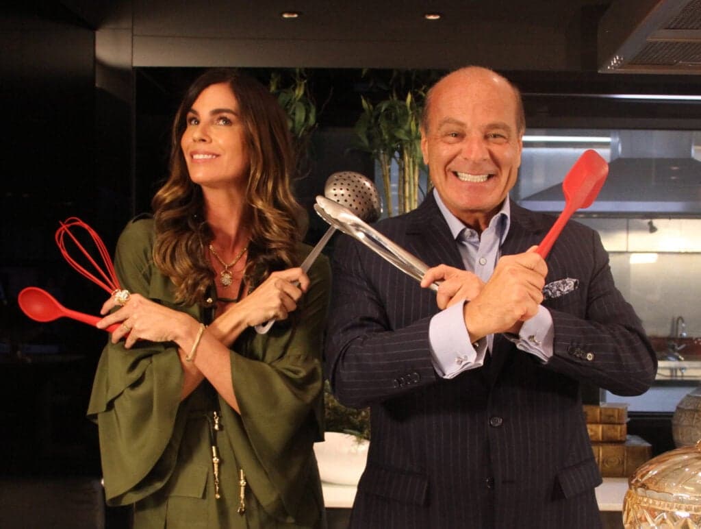 Cozinha a dois: Marcelo de Carvalho e Chris Pitanguy celebram sucesso de canal culinário