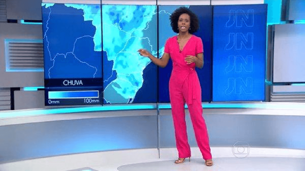 Maju Coutinho sob comando da apresentação do clima no Jornal Nacional (Foto: Reprodução/ Internet)