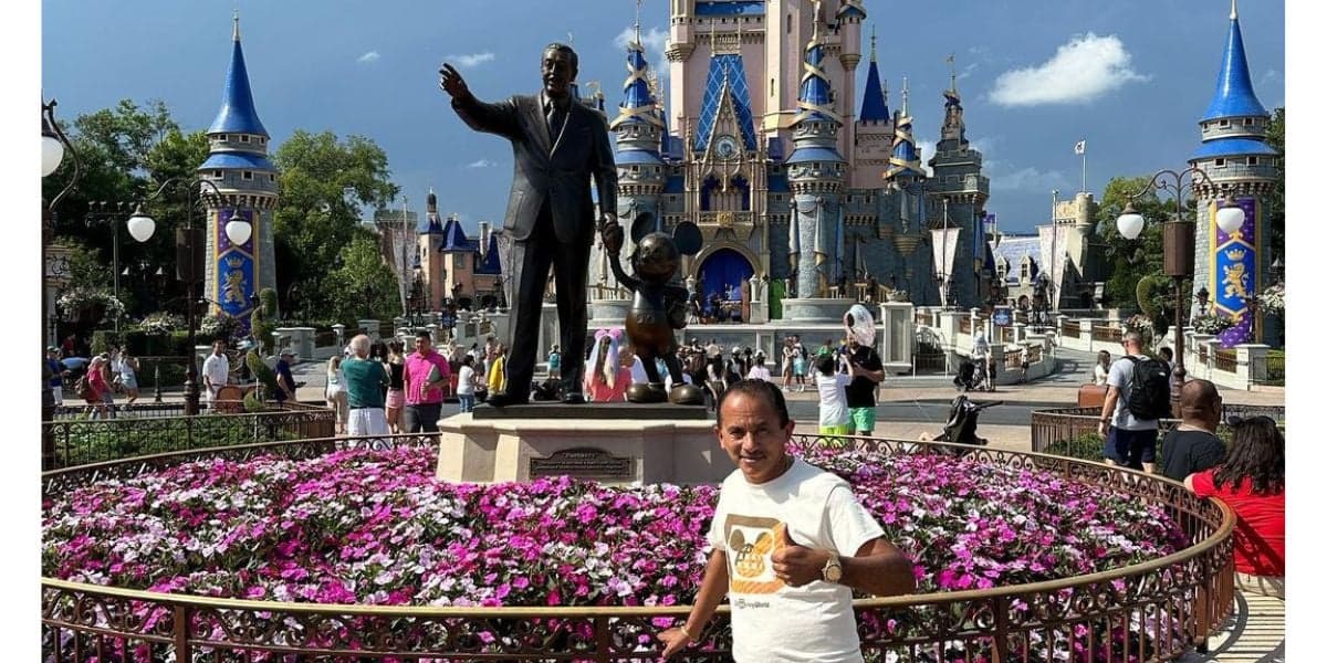 Manoel Gomes na Disney (Foto: Reprodução  / Instagram)