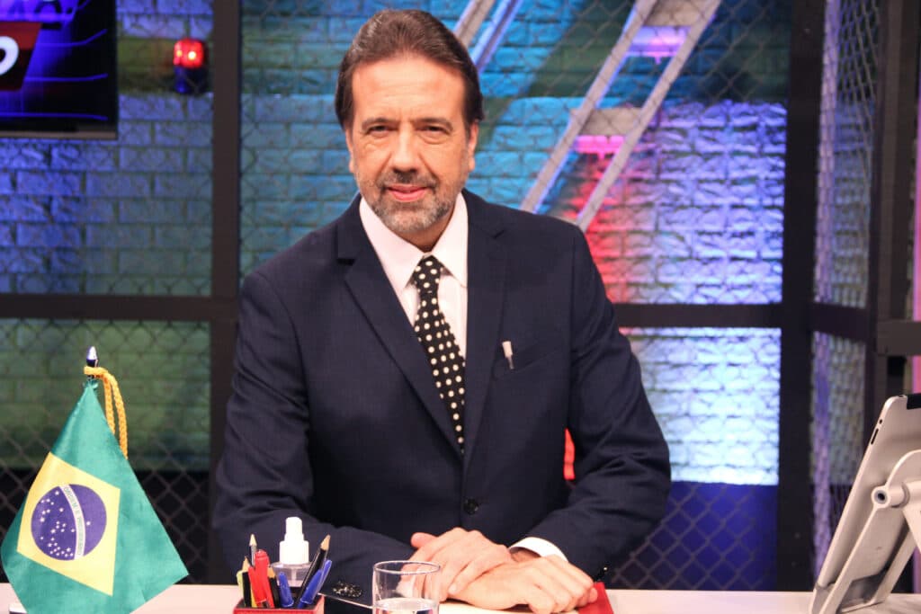 ‘Hora de Ação’: Novo jornalístico da RedeTV! estreia dia 15 de maio e vai bater de frente com a concorrência