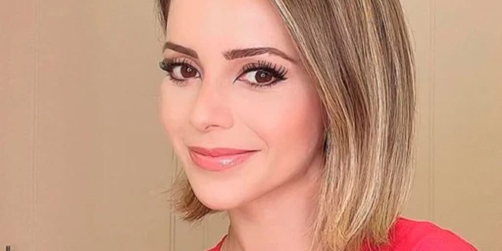 Sandy entrega foto com barriga de grávida, fala sobre filho e confirma: "Um amor que transborda"