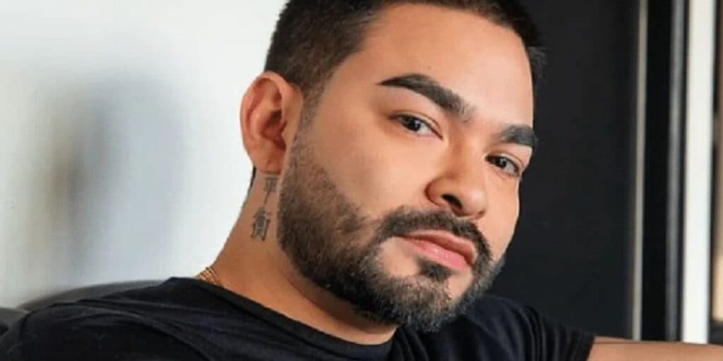 A cerimônia íntima de Yudi Tamashiro com grande amor, que vive relação discreta há anos: "Velhinhos juntos"