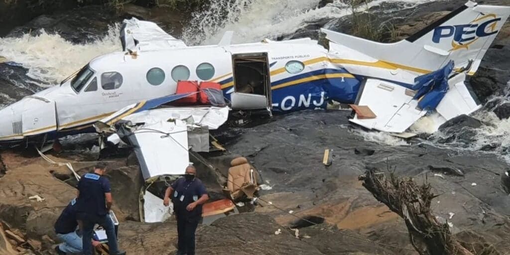 Avião de Marília Mendonça caiu na cidade de Piedade de Caratinga, em Minas Gerais (Foto: Reprodução / TV Globo)