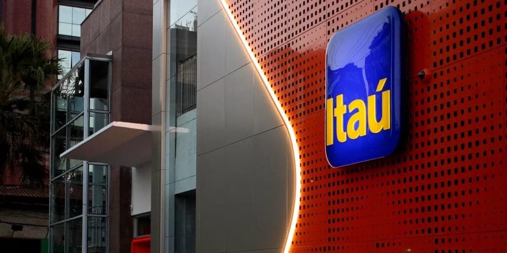 8 bilhões: O estouro dos cofres do Itaú para comprar empresa gigante e dar rasteira definitiva nos rivais