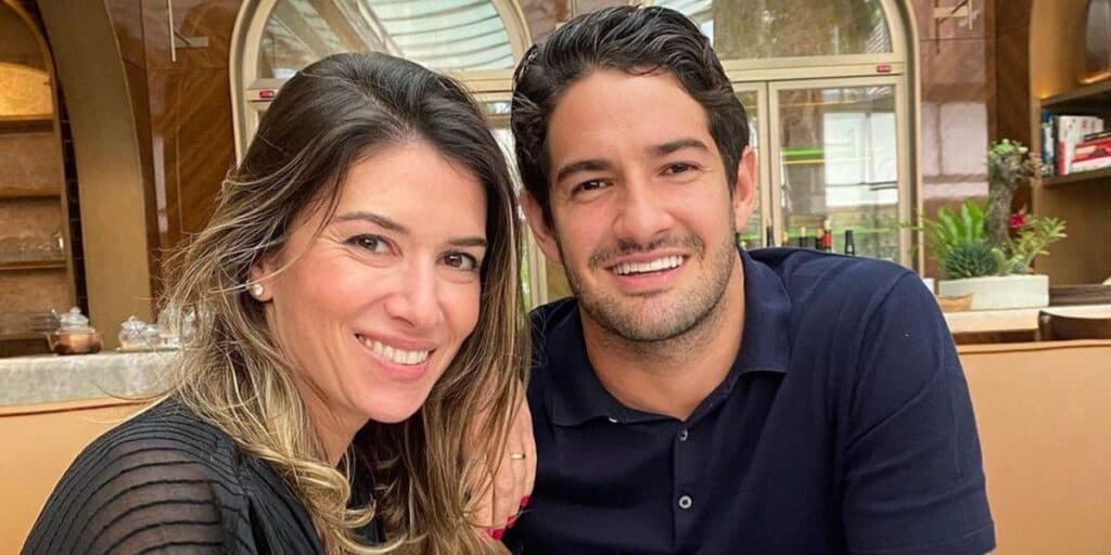No meio do mato, com academia enorme e luxuosa: A mansão discreta onde Rebeca vive com Alexandre Pato