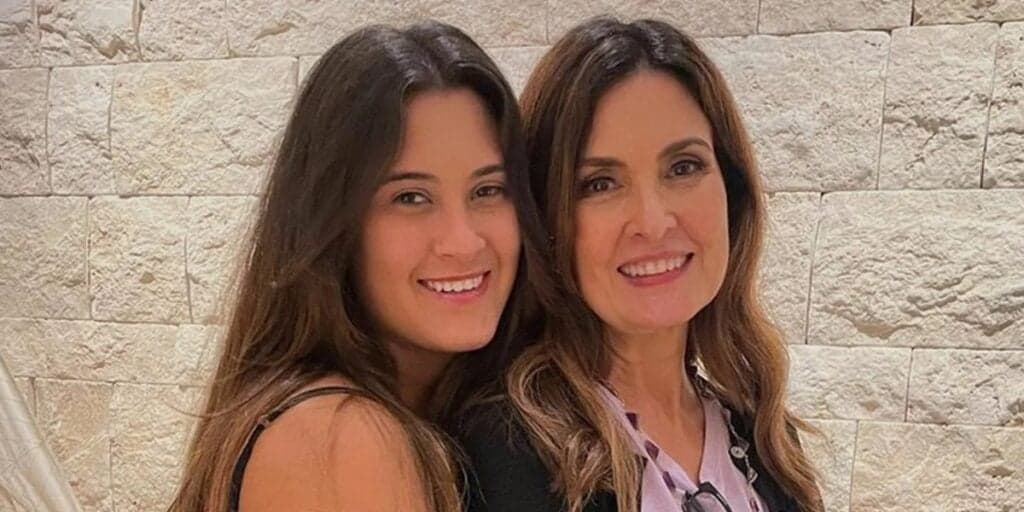 Fátima Bernardes quebra discrição, dá recado para filha e diz: “Acho que ela vai me matar”