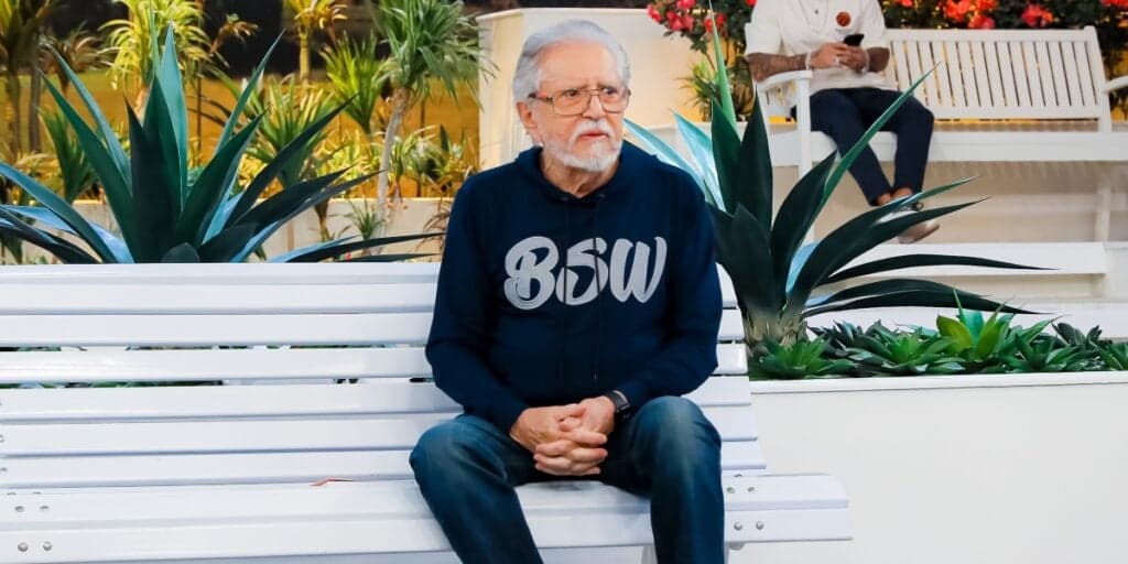 Carlos Alberto leva estrela da Globo para o SBT e dá rasteira em Pedro Bial: Audiências 11/5